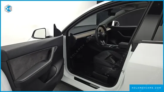 TESLA MODEL Y LONG RANGE AWD