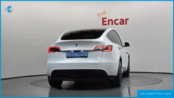 TESLA MODEL Y RWD