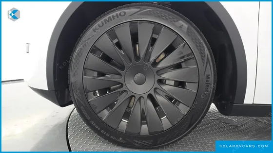 TESLA MODEL Y RWD