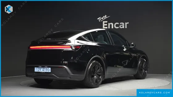 TESLA MODEL Y RWD