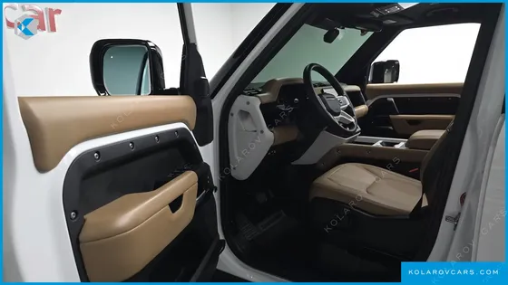 LAND ROVER DEFENDER 110 P300 X-DYNAMIC SE