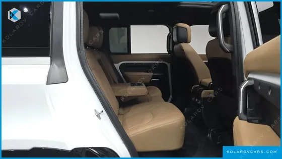 LAND ROVER DEFENDER 110 P300 X-DYNAMIC SE