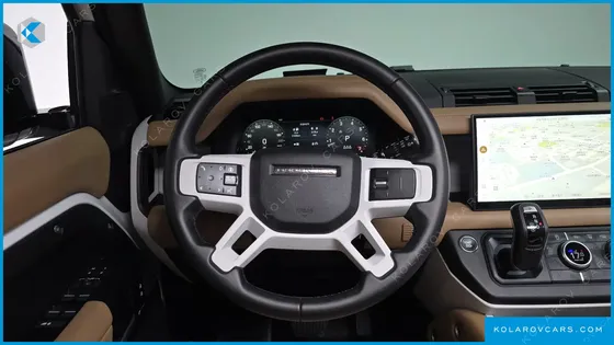 LAND ROVER DEFENDER 110 P300 X-DYNAMIC SE