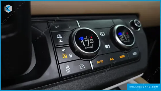 LAND ROVER DEFENDER 110 P300 X-DYNAMIC SE