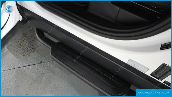LAND ROVER DEFENDER 110 P300 X-DYNAMIC SE