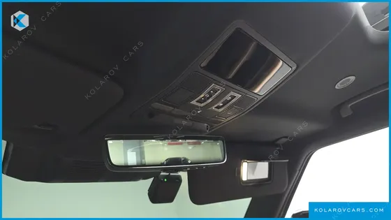 LAND ROVER DEFENDER 110 P300 X-DYNAMIC SE