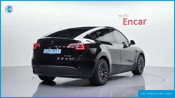 TESLA MODEL Y LONG RANGE AWD