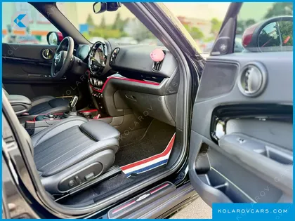 MINI COUNTRYMAN JCW LAUNCH PACK
