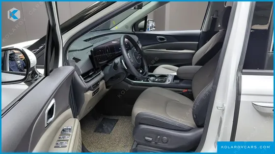 KIA CARNIVAL DIESEL 9-SEATER NOBLESSE
