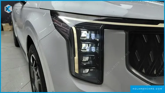 KIA CARNIVAL DIESEL 9-SEATER NOBLESSE