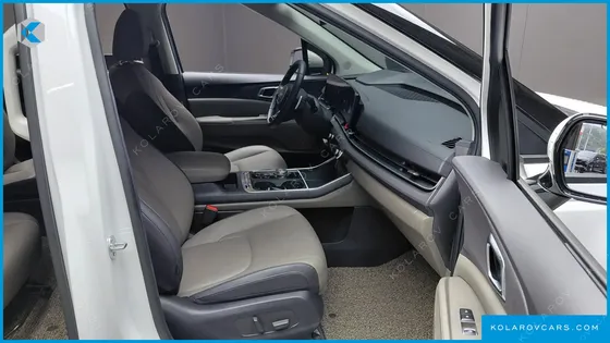 KIA CARNIVAL DIESEL 9-SEATER NOBLESSE