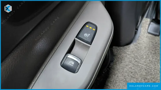 KIA CARNIVAL DIESEL 9-SEATER NOBLESSE