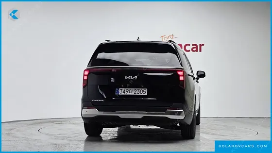 KIA CARNIVAL GASOLINE 9-SEATER NOBLESSE