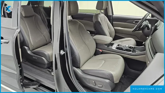 KIA CARNIVAL GASOLINE 9-SEATER NOBLESSE