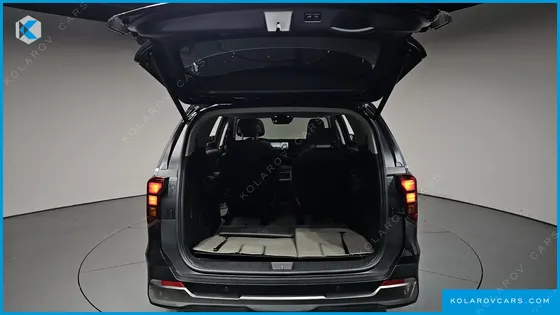 KIA CARNIVAL GASOLINE 7-SEATER NOBLESSE