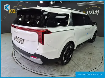 KIA CARNIVAL DIESEL 9-SEATER SIGNATURE