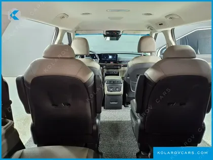 KIA CARNIVAL DIESEL 9-SEATER SIGNATURE