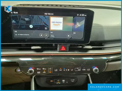 KIA CARNIVAL DIESEL 9-SEATER SIGNATURE