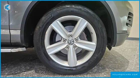 VOLKSWAGEN TOUAREG V6 3.0 TDI BLUEMOTION