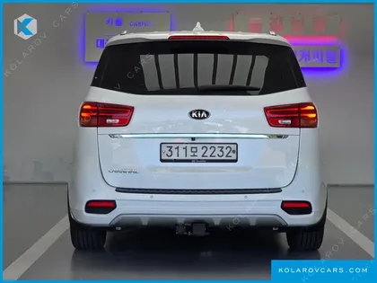 KIA CARNIVAL 9-SEATER PRSTIGE