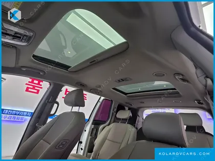 KIA CARNIVAL 9-SEATER PRSTIGE