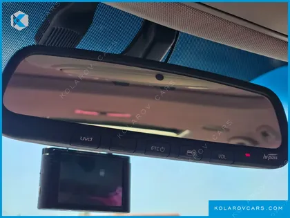 KIA CARNIVAL 9-SEATER PRSTIGE