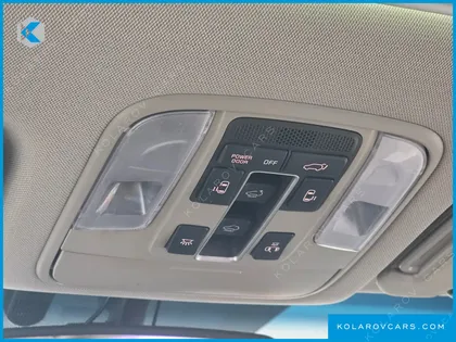 KIA CARNIVAL 9-SEATER PRSTIGE