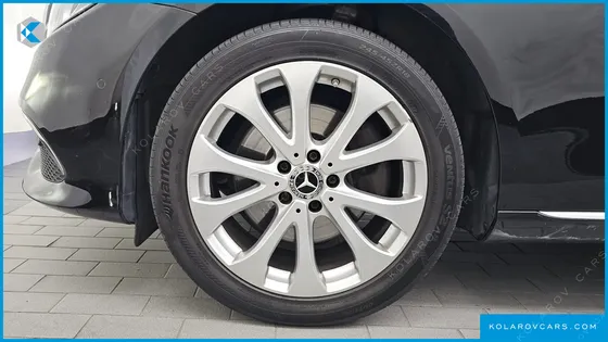 MERCEDES E-CLASS E220D 4MATIC EXCLUSIVE