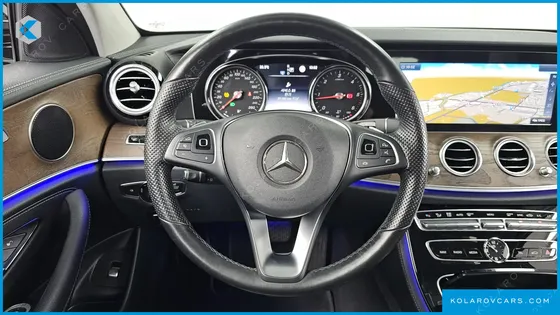 MERCEDES E-CLASS E220D 4MATIC EXCLUSIVE