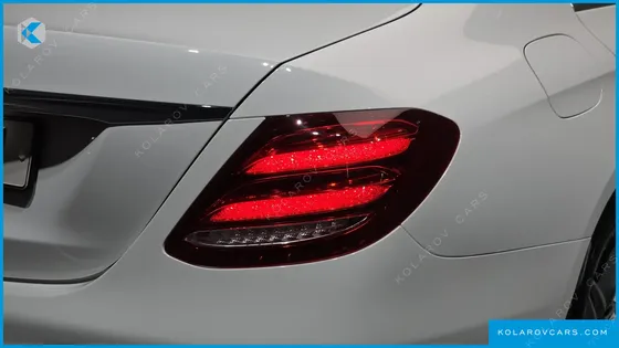 MERCEDES E-CLASS E300 AMG LINE