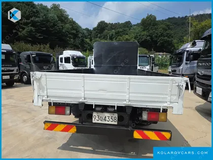 HYUNDAI MEGA TRUCK GOLD