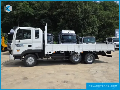 HYUNDAI MEGA TRUCK GOLD