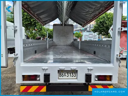 HYUNDAI MEGA TRUCK GOLD