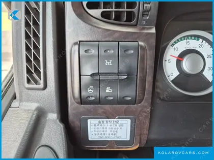 HYUNDAI MEGA TRUCK GOLD