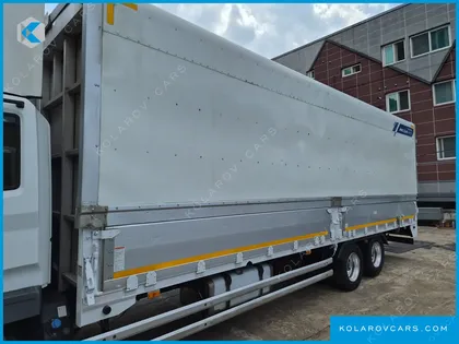 HYUNDAI MEGA TRUCK GOLD