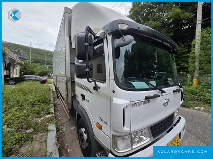 HYUNDAI MEGA TRUCK GOLD