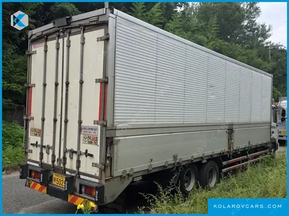 HYUNDAI MEGA TRUCK GOLD