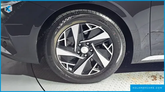 HYUNDAI GRANDEUR PREMIUM