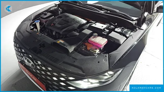 HYUNDAI GRANDEUR PREMIUM