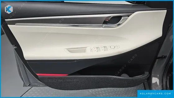 HYUNDAI GRANDEUR LE BLANC