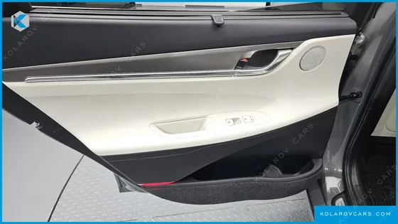 HYUNDAI GRANDEUR LE BLANC