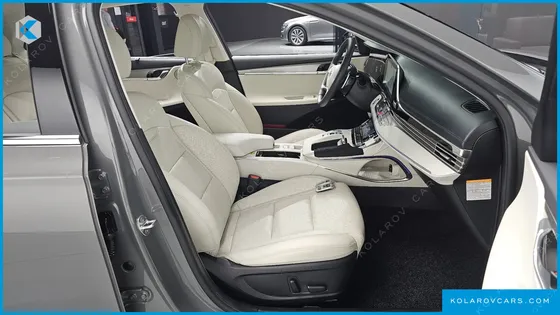 HYUNDAI GRANDEUR LE BLANC