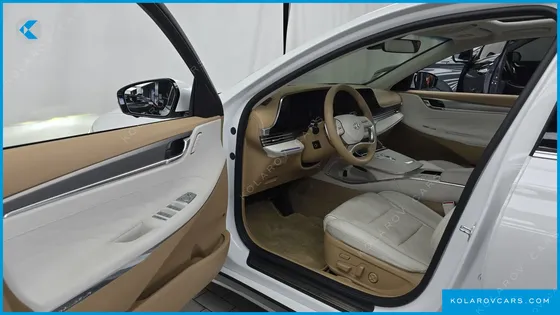 HYUNDAI GRANDEUR CALLIGRAPHY