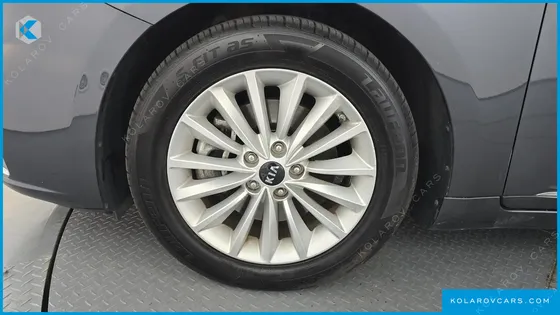 KIA K7 3.0 LPI LUXURY (RENTAL CAR)