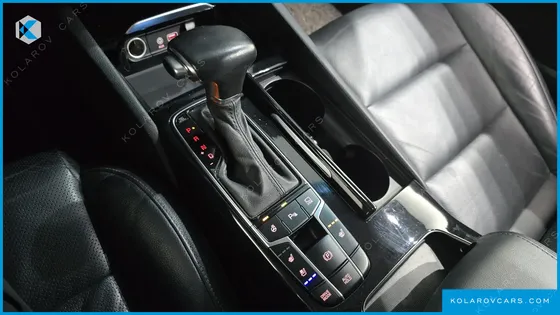 KIA K7 3.0 LPI LUXURY (RENTAL CAR)