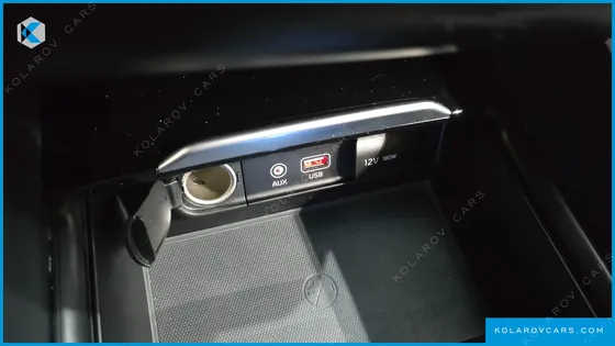 KIA K7 3.0 LPI LUXURY (RENTAL CAR)