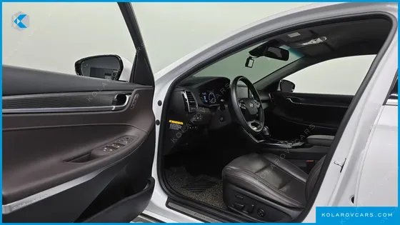 HYUNDAI GRANDEUR 2.2 DIESEL PREMIUM