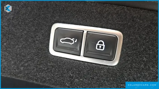 GENESIS G90 GASOLINE 3.5 TURBO AWD