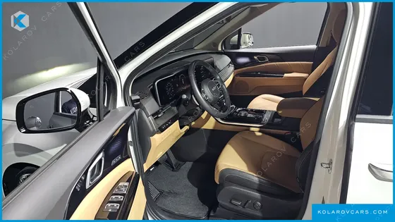 KIA CARNIVAL DIESEL 9-SEATER SIGNATURE
