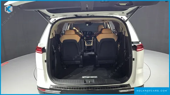 KIA CARNIVAL DIESEL 9-SEATER SIGNATURE